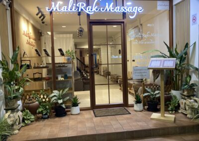 Entrance in Mali Rak Massage soi49 branch